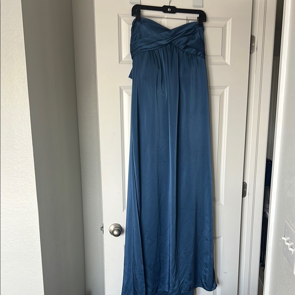 Elegant Blue Strapless Gown